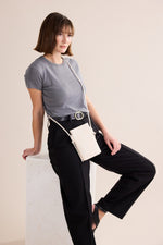 Load image into Gallery viewer, Juju & Co Marina Pouch Ivory