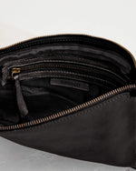 Load image into Gallery viewer, Juju & Co Monterey Crossbody Black
