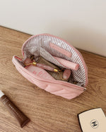 Load image into Gallery viewer, Louenhide Shell Makeup Bag - Pink