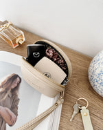 Load image into Gallery viewer, Louenhide Paige Purse Oat