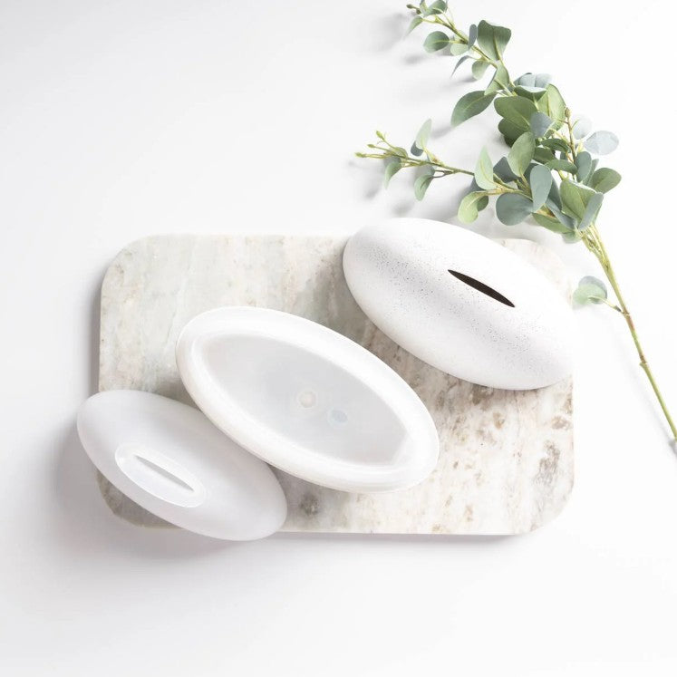 Lively Living Aroma Luna Diffuser + Indulge Oil