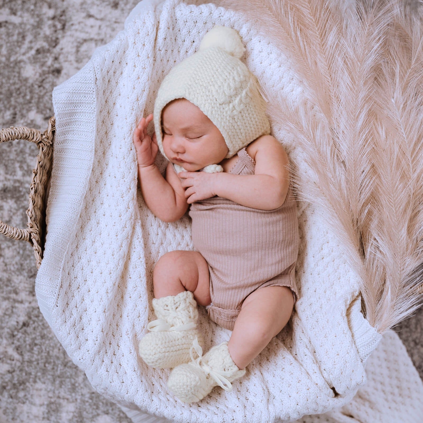 Snuggle Hunny White Diamond Knit Baby Blanket