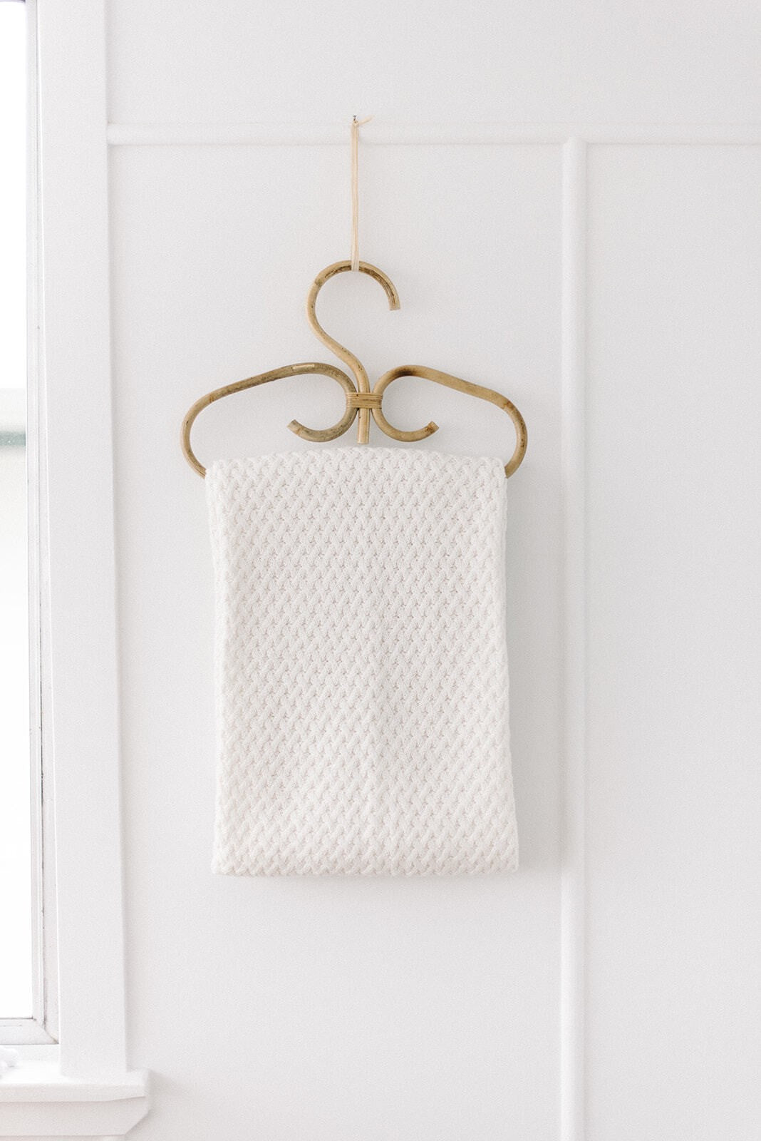 Snuggle Hunny White Diamond Knit Baby Blanket