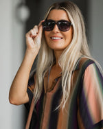 Load image into Gallery viewer, Louenhide Farrah Sunglasses Charcoal
