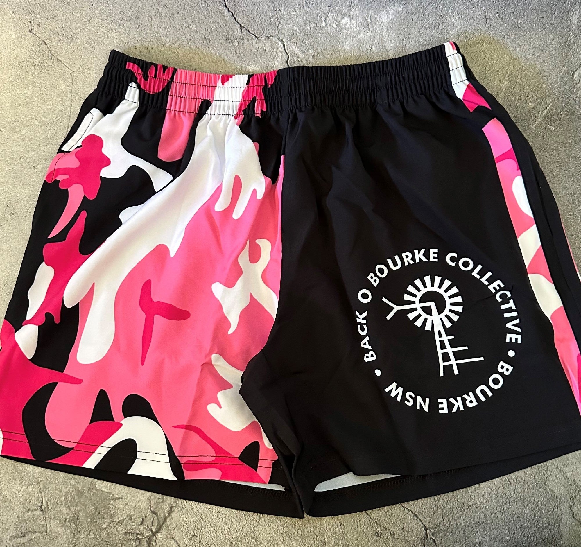 Bourke Casual Shorts Pink Camo & Black [sz:xs]