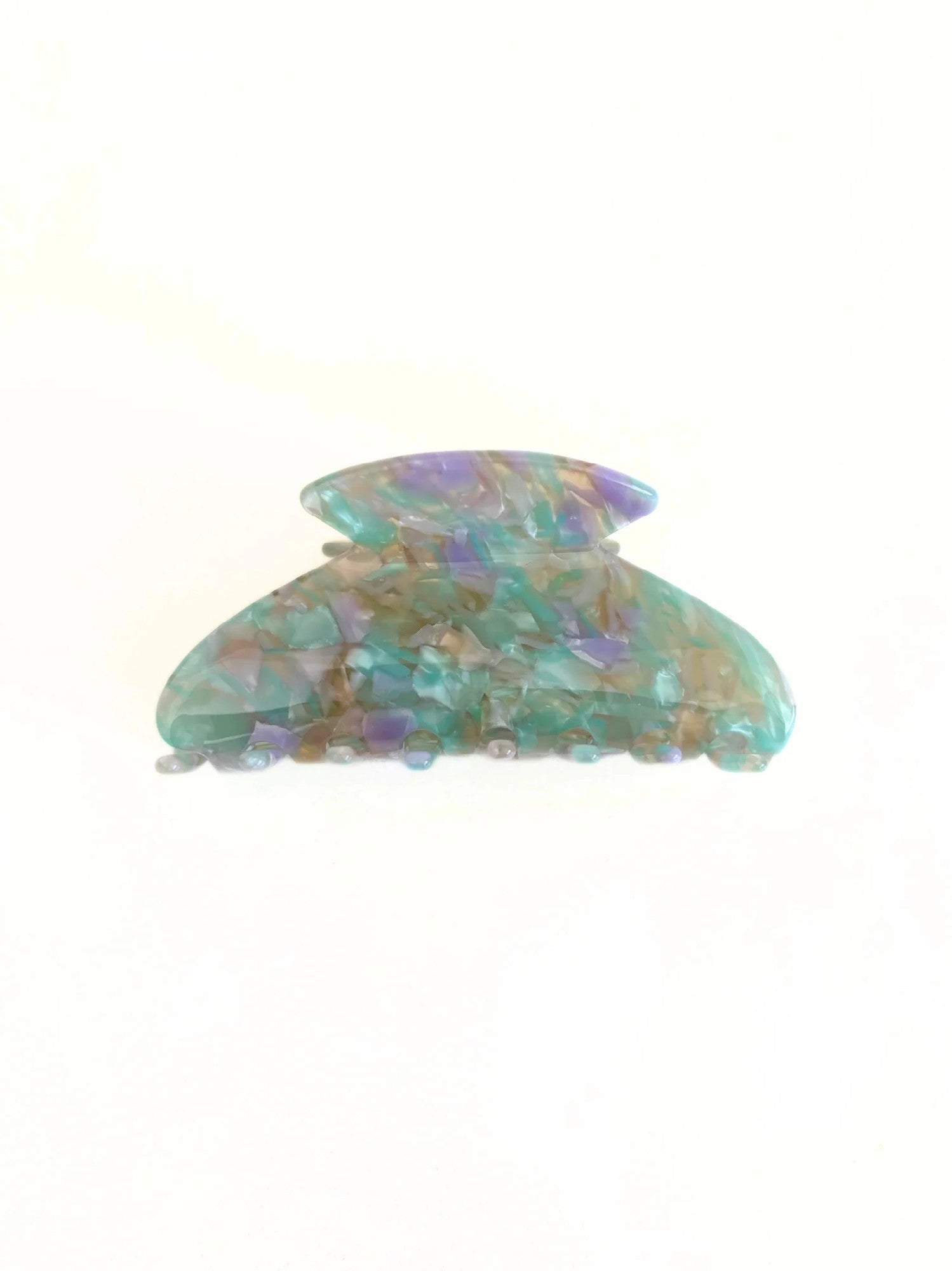 Louvelle Hair Claw In Seafoam Green