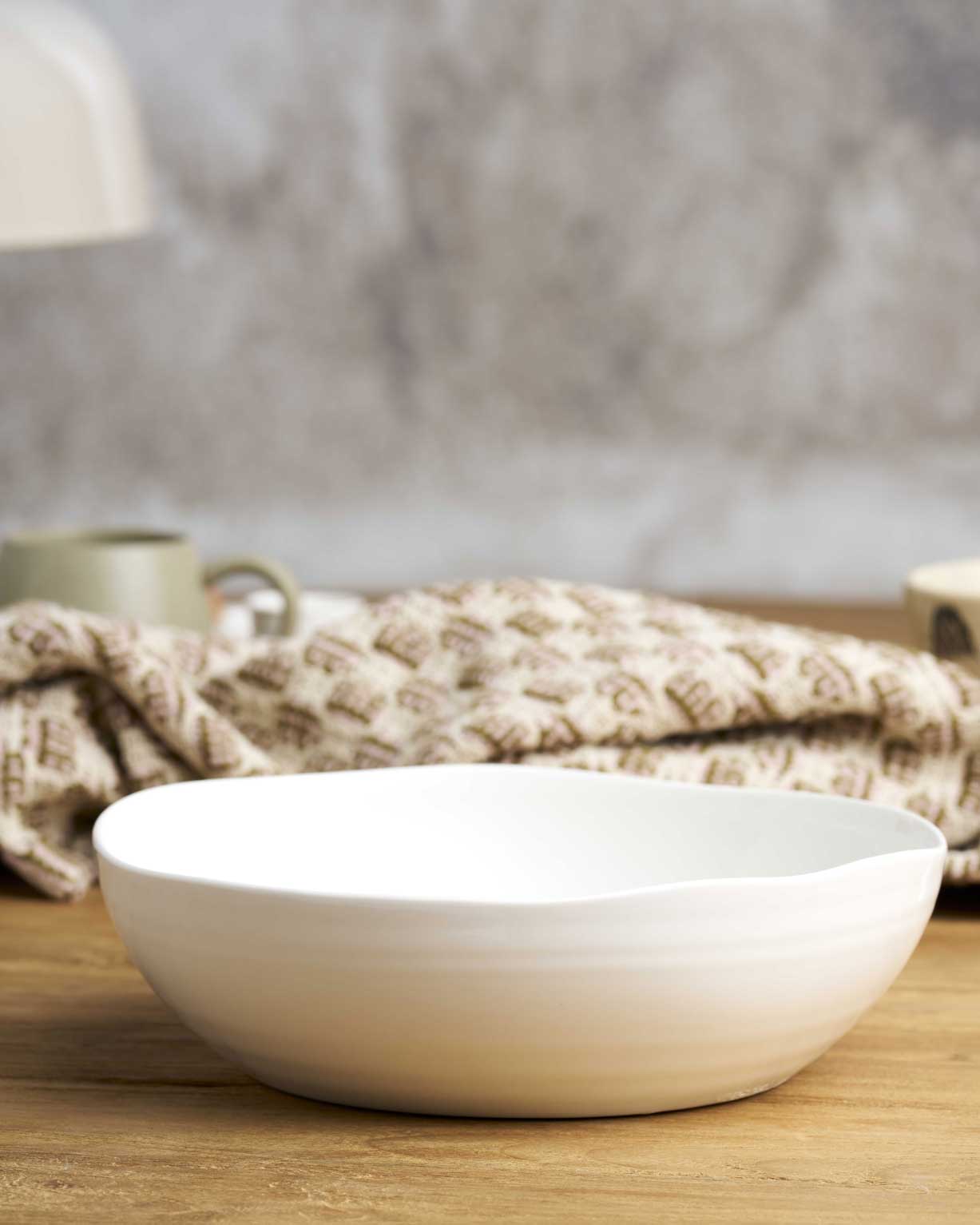 Robert Gordon Serving Bowl 26.5cm - At Home White