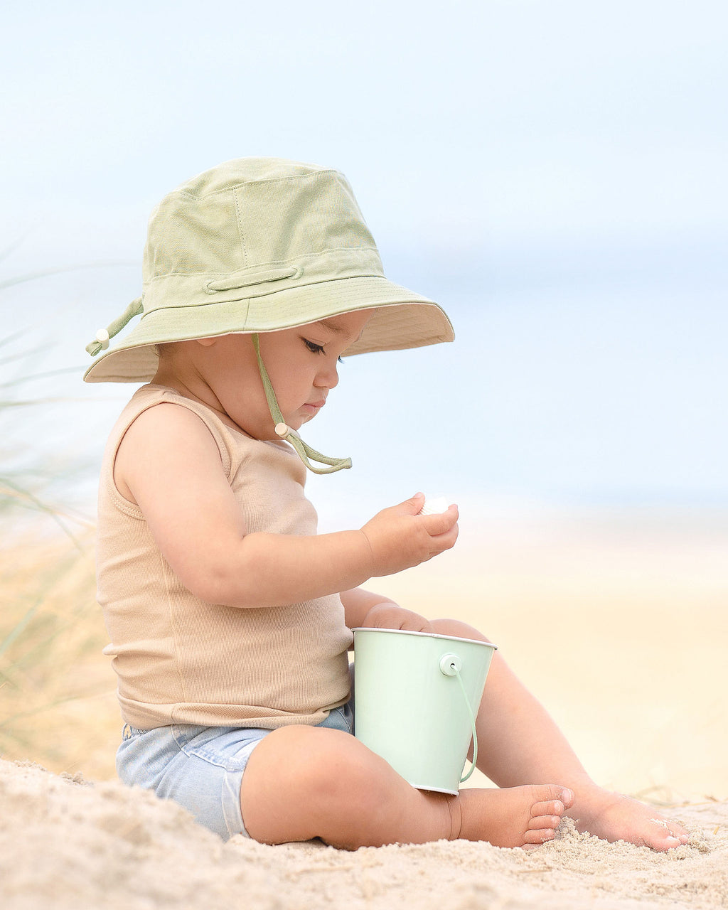 Toshi Sunhat Olly Fern [sz:s]