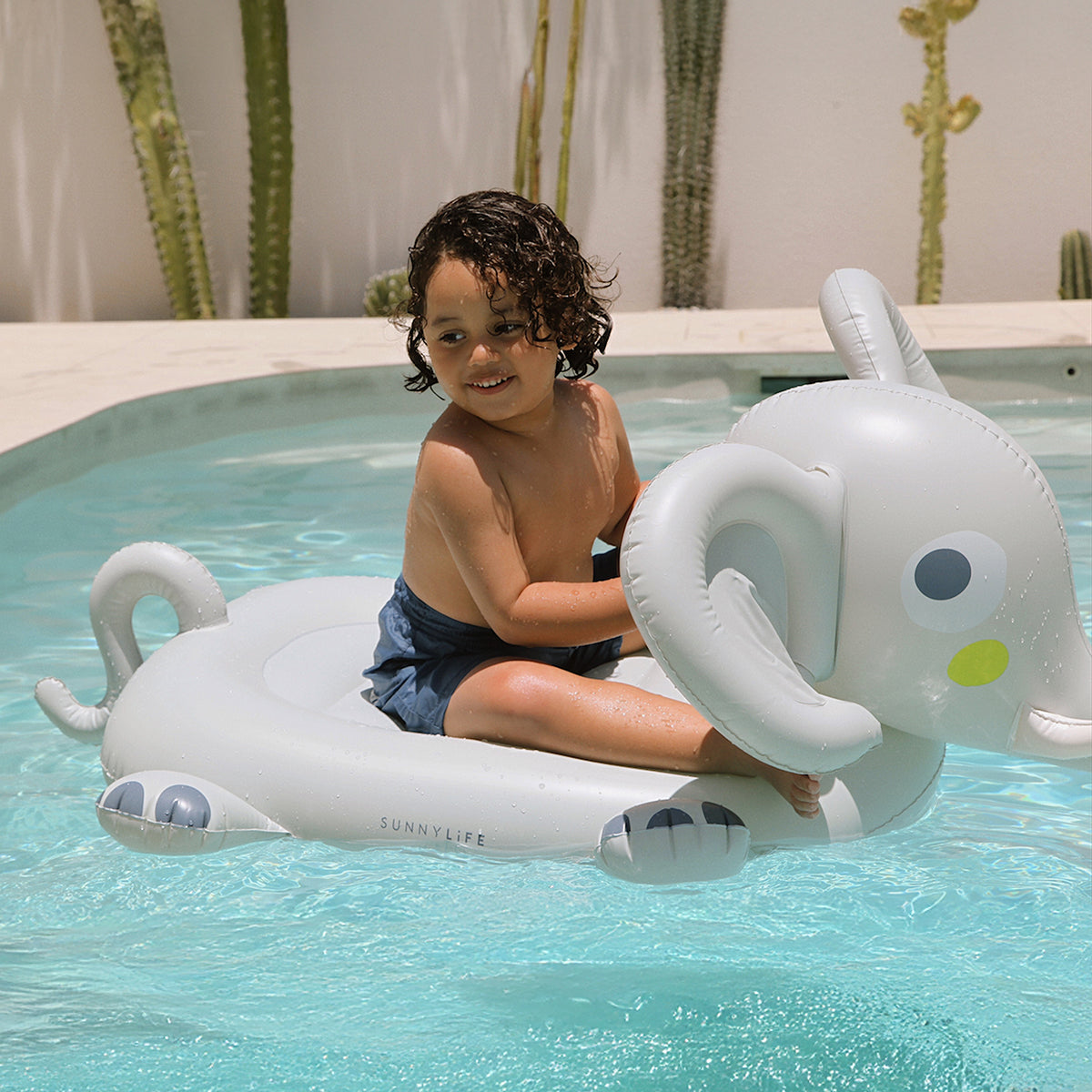 Sunnylife Kids Ride-on Float - Eli The Elephant