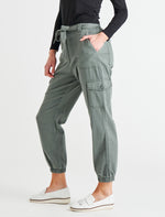 Load image into Gallery viewer, Betty Basics Canterbury Lyocell High Rise Elastic Waist Cargo Pants - Khaki [sz:8]
