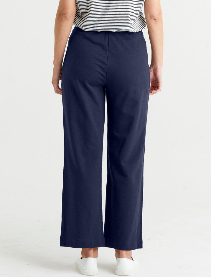 Betty Basics Rizzo Relaxed Jogger Navy *sale*