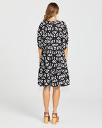 Load image into Gallery viewer, Sass Viola Dress Abstract [sz:8]
