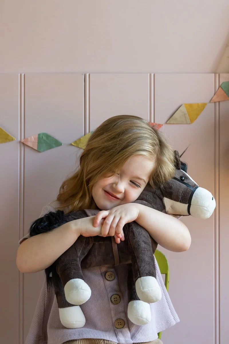 Nana Huchy Thunder The Horse