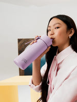 Load image into Gallery viewer, Frank Green 595ml Ceramic Reusable Bottle Lilac Haze With Flip Straw Lid Lilac Haze
