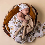 Load image into Gallery viewer, Snuggle Hunny Diggers &amp; Tractors Organic Muslin Wrap
