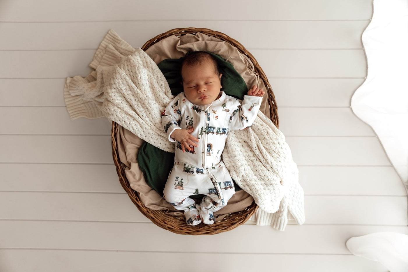 Snuggle Hunny Trains Organic Snuggle Sleepsuit Zip Footie [sz:0000]