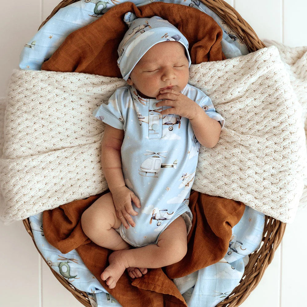 Snuggle Hunny Short Sleeve Organic Bodysuit Taking Flight [sz:0000]