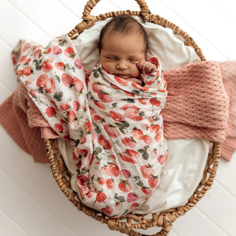 Snuggle Hunny Organic Muslin Wrap Strawberry