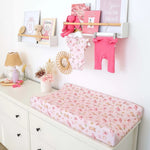 Load image into Gallery viewer, Snuggle Hunny Boots &amp; Bows Organic Bassinet Sheet / Change Pad Cover
