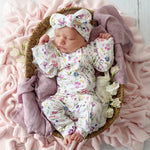 Load image into Gallery viewer, Snuggle Hunny Gracie Organic Snugglesuit Convertible Romper [sz:newborn (0000)]
