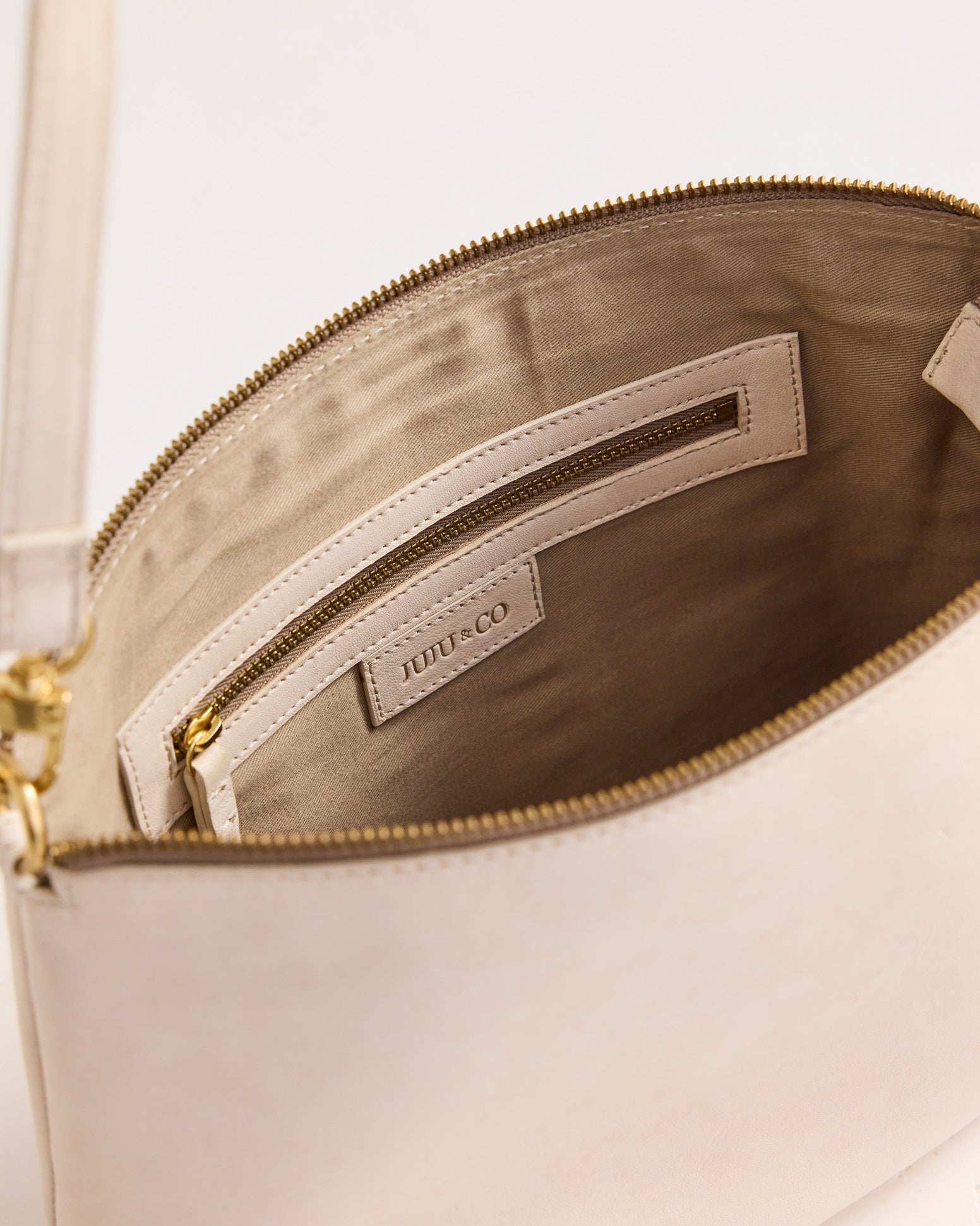 Juju & Co Augusta Crossbody Bag Ivory