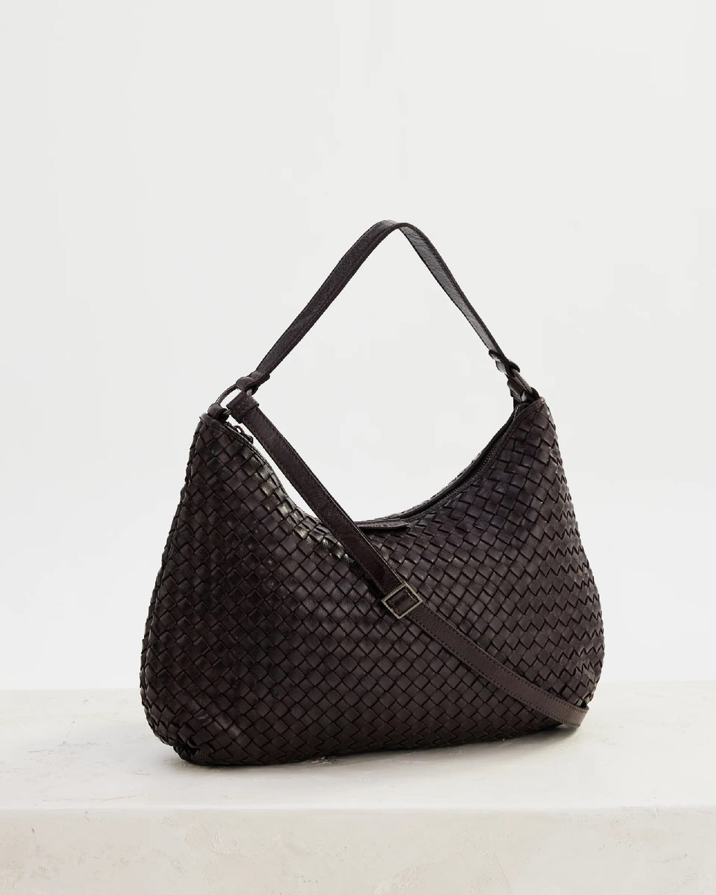 Juju & Co Basque Woven Slouchy Bag Chocolate