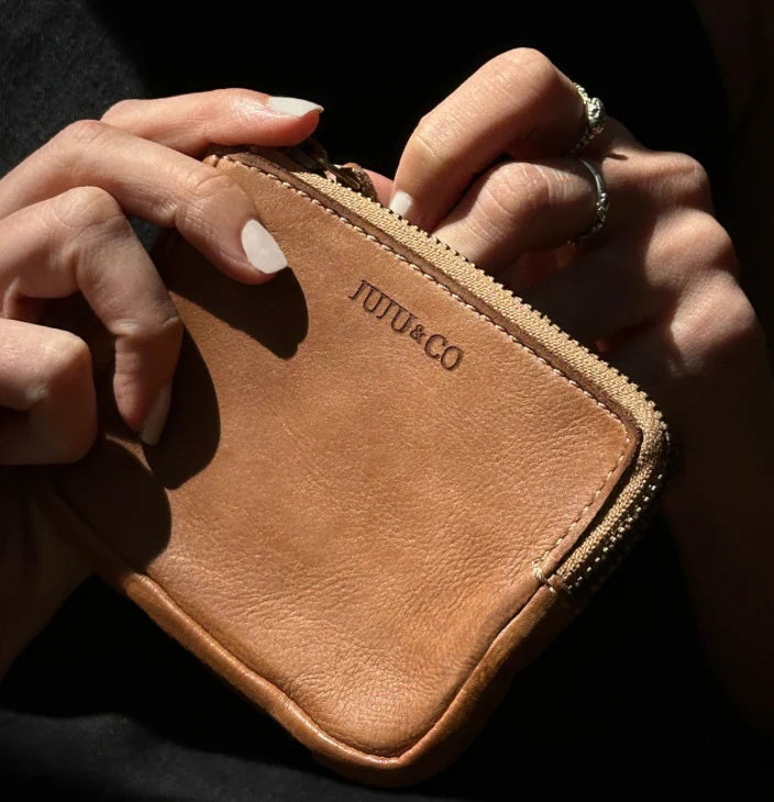 Juju & Co Compact Pouch - Tan