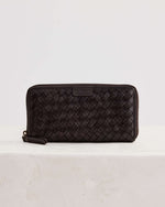 Load image into Gallery viewer, Juju &amp; Co Large Basque Wallet - Chocolate
