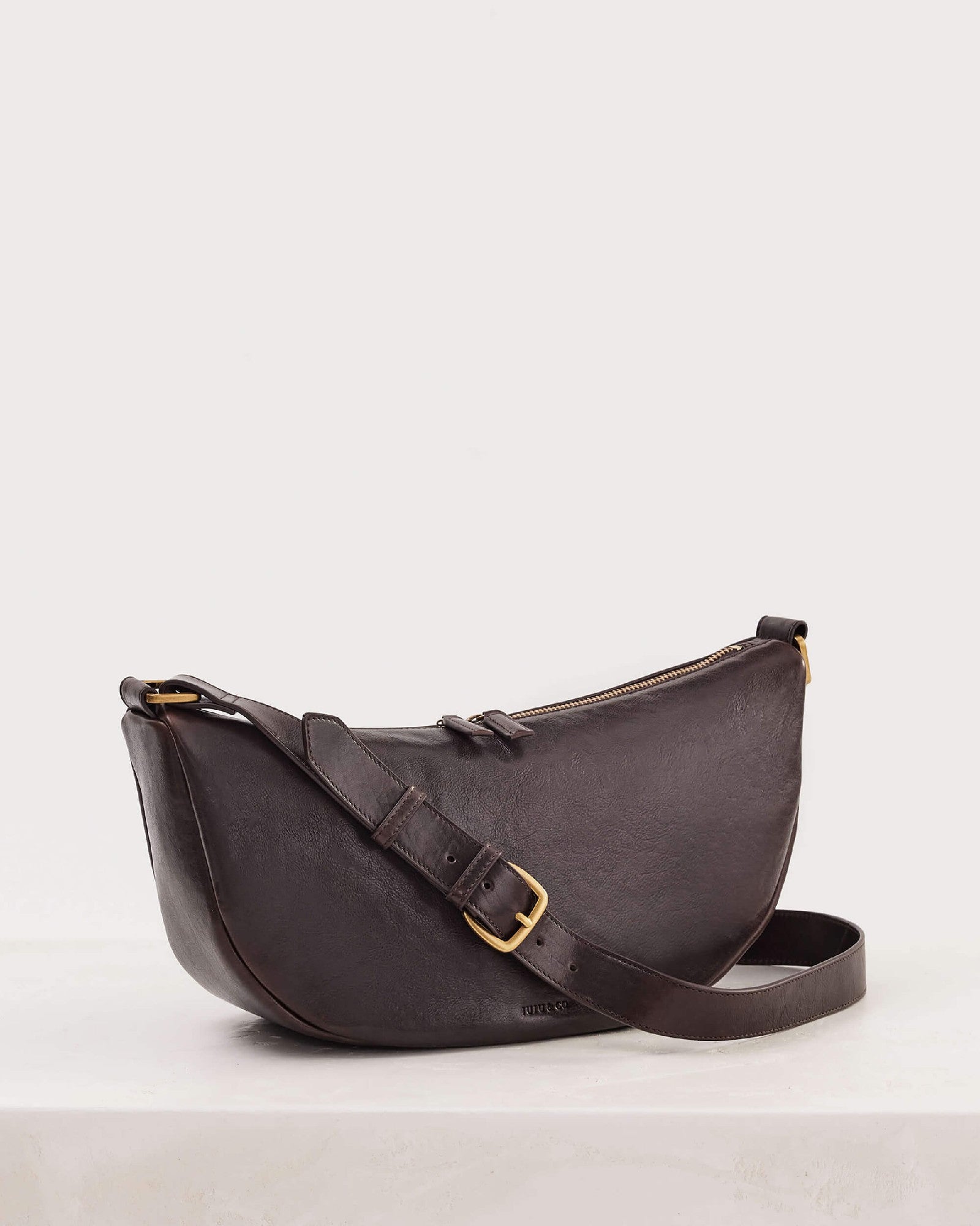 Juju & Co Crescent Sling Mahogany