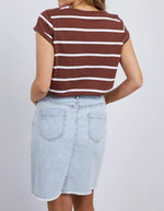 Load image into Gallery viewer, Foxwood Manly Tee Choc / White Stripe *sale*
