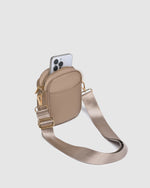 Load image into Gallery viewer, Louenhide Lyla Phone Bag - Mocha
