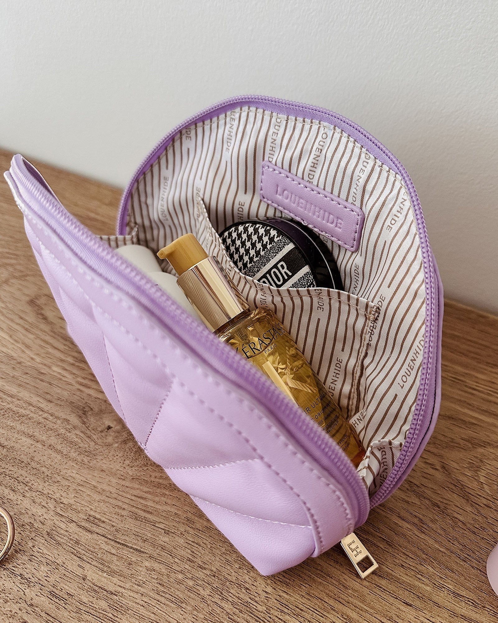 Louenhide Shell Makeup Bag - Lilac