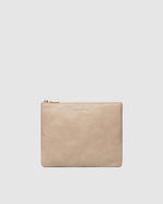 Load image into Gallery viewer, Louenhide Louie Pouch - Saddle Malt
