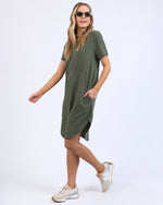 Load image into Gallery viewer, Foxwood Bay Dress Khaki [sz:8]
