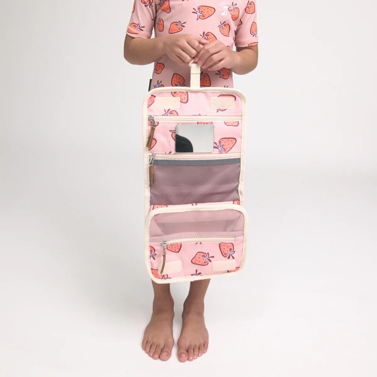 Crywolf Hanging Toiletry Bag Strawberry Splash