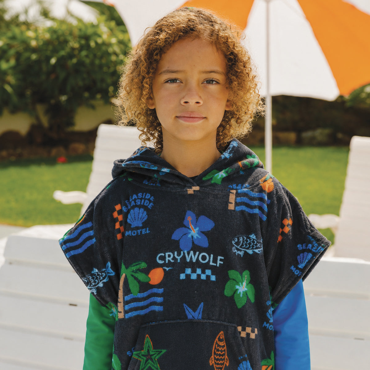 Crywolf Hooded Towel Seaside Motel [sz:s/m]