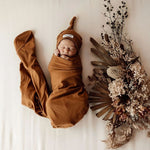 Load image into Gallery viewer, Snuggle Hunny Bronze Baby Jersey Wrap &amp; Beanie Set
