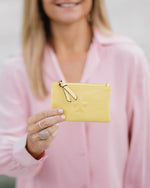 Load image into Gallery viewer, Louenhide Star Lemon Purse
