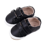 Load image into Gallery viewer, Skeanie Tyler Trainers Black *sale*
