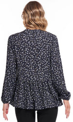 Load image into Gallery viewer, Betty Basics Lexton Blouse Floral *sale*
