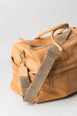 Load image into Gallery viewer, Juju &amp; Co Travel Bag - Tan
